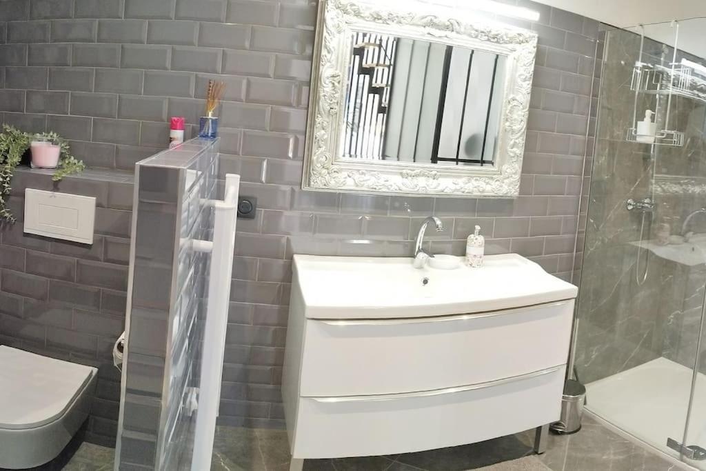 Appartement Proche Aeroport & Indret Bouguenais Εξωτερικό φωτογραφία